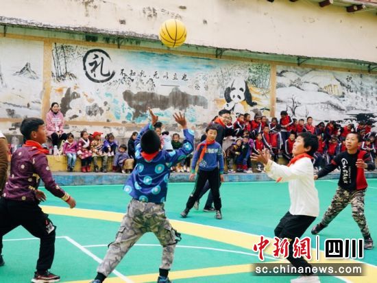  弗赖堡启用太阳能球场推动绿色足球发展